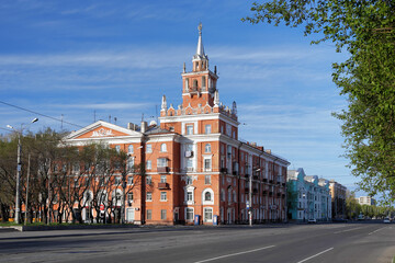 Obraz premium The Building with Spire, the symbol of Komsomolsk-on-Amur, Far East, Russia