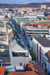 Einkaufstraße, Fußgängerzone in Saarbrücken. Bahnhofstraße von oben