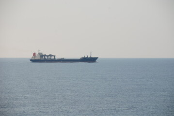 日本海を進むフェリー