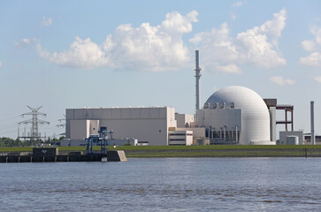 nuclear power plant Brokdorf - 394383398