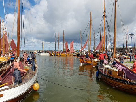 Zeesboot, Segelboot, Boddenlandschaft