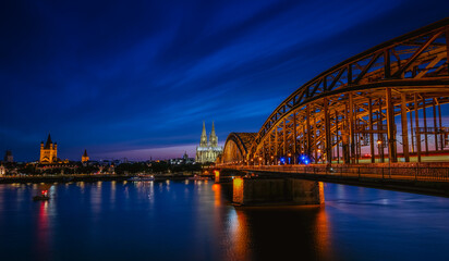 Fototapeta premium BlueHour at Cologne 