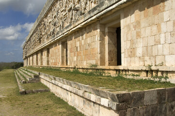 Fototapeta na wymiar Palacio del Gobernador, Governor's Palace, Uxmal, Yucatan, Mexico, UNESCO World Heritage Site