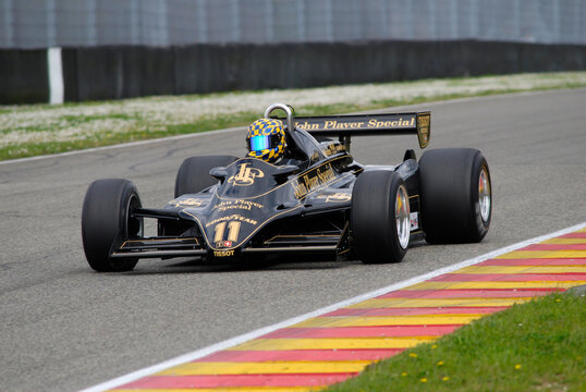 Mugello Circuit 1 April 2007: Unknown run on Classic F1 Car 1982 Lotus 91 John Player Team Lotus on Mugello Circuit in Italy during Mugello Historic Festival.