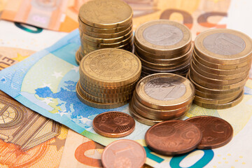 cash from coins and bills