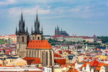 Fototapeta premium Church of Our Lady before Tyn with Prague Castle at background, Czech Republic