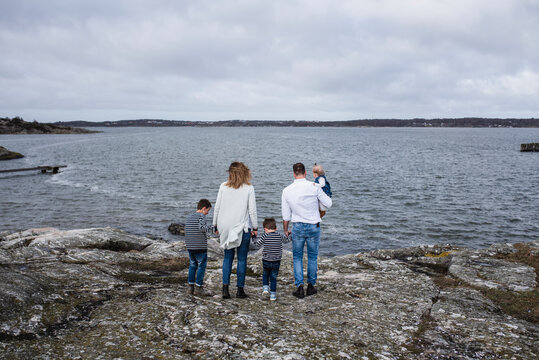 Family at sea, Sweden