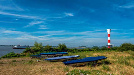 Leuchtturm an der Elbe in Blankenese