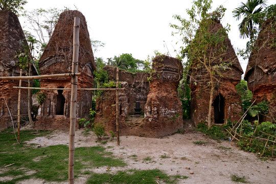Original name(s): Sloke Village, Gouranadi Ten Shib Mandir of Sloke Village, Gouranadi (2).JPG