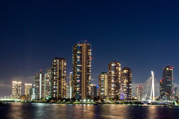 Fototapeta na wymiar Beautiful Tokyo Night View with High-Rise Buildings