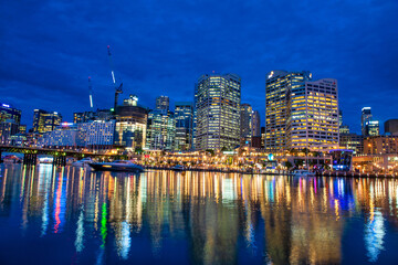 Obraz na płótnie Canvas Sydney Darling Harbour at night