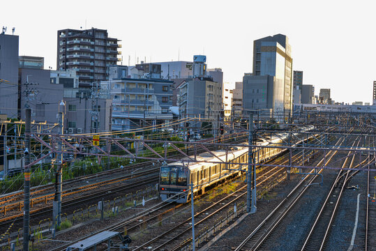 JR高槻駅風景