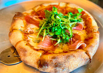 Rustic pizza
