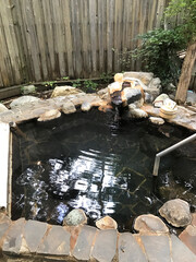 日本の秘湯の露天風呂