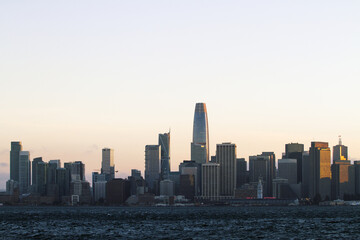 Fototapeta na wymiar Beautiful San Francisco cityscape at twilight