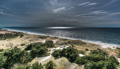 Blick vom Leuchtturm auf den Weststrand.