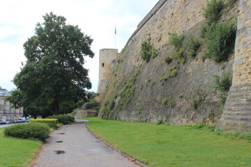 Fototapeta na wymiar ramparts of the castle of caen in normandy (france)
