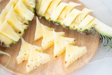 fresh pineapple slices ready for eat