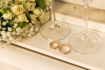 table setting with flowers