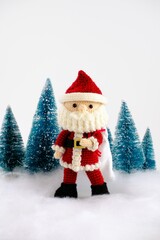 サンタクロースとトナカイのあみぐるみ人形