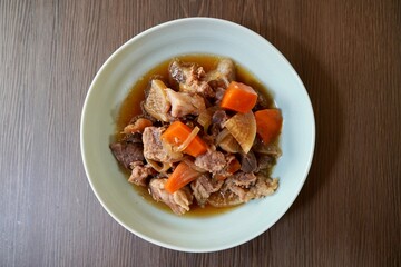 牛すじの煮込み