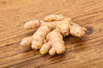 Natural organic raw ginger root