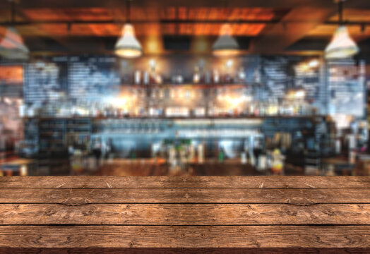 Bar Interior Con Efecto Glow, Tabla De Madera En Color Marron 