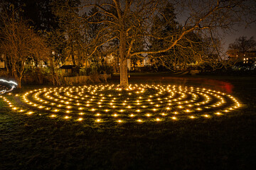 Lichterspirale im Klostergarten Wesemlin, Luzern, Schweiz