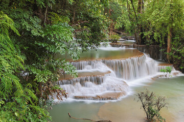 Obraz premium Huai Mae Khamin Waterfall level 4, Khuean Srinagarindra National Park, Kanchanaburi, Thailand, long exposure
