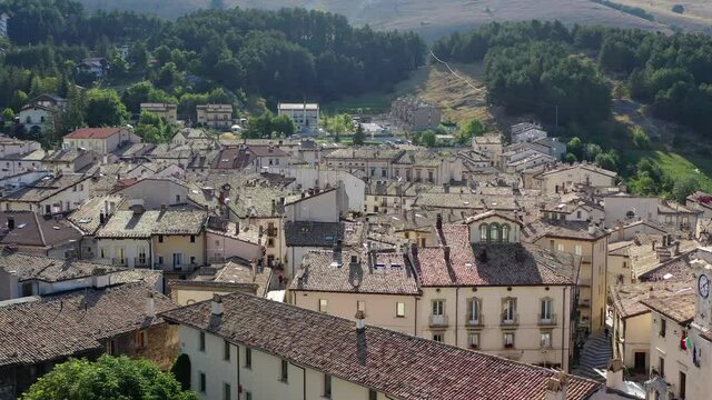 il villaggio di montagna di Pescocostanzo in Abruzzo, Italia