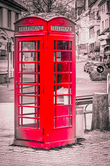 Eine rote Telefonzelle