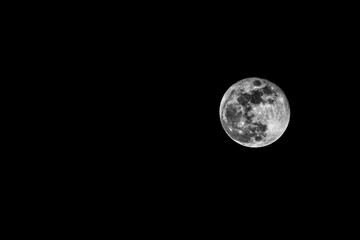 Mond in schwarz weiß