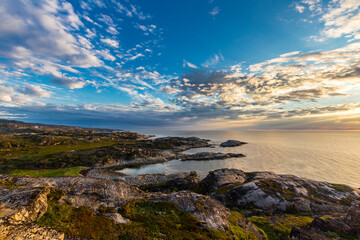 Fototapeta premium Beautiful arctic summer landscape on Barents sea