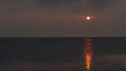 Sonnenuntergang beim Eidersperrwerk, Nordfriesland