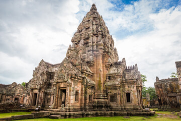 Fototapeta na wymiar Prasat Hin Phanom Rung, large, located on a high mountain in the middle of a deep forest built in the ancient Khmer period in Buriram, Thailand.