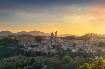 Fototapeta na wymiar Urbino city and contryside landscape at sunset. Marche region, Italy.