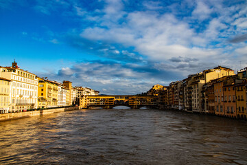 Obraz premium river in the city