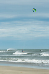 surf &agrave; voile sur la m&eacute;diterran&eacute;e du sud de la france