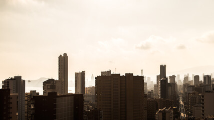 Fototapeta na wymiar Siluetas de rascacielos.