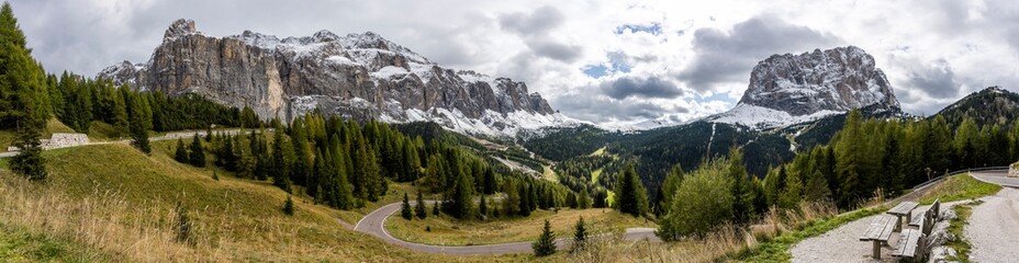 Fototapeta na wymiar Panorama Gardea Pass Italy