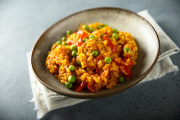 Vegetarian paella with capsicum and green pea