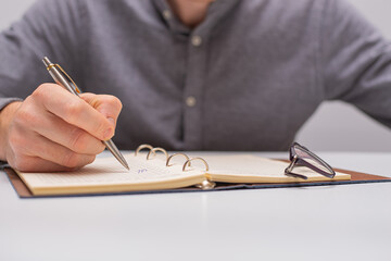 hand with pen