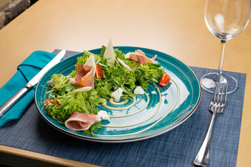 salad with ham