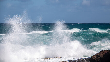 waves in the atlantic ocean