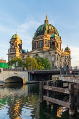 Fototapeta na wymiar city cathedral berliner dom country