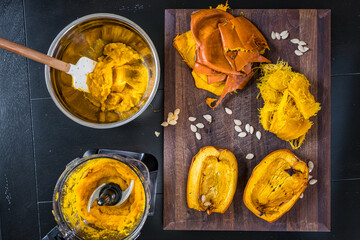 Maing homemade pumpkin puree from roasted pumpkins. - 395013585