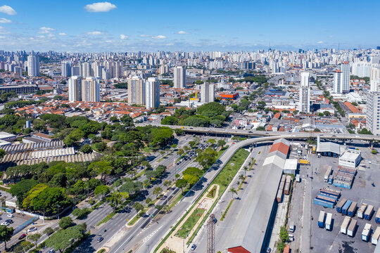 Fototapeta East radial avenue near Mooca neighborhood, Sao Paulo, Brazil