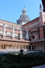Fototapeta na wymiar Certosa di Pavia cloister chiostro piccolo