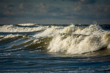 Obraz premium Beautiful and wavy sea on the shores of the Baltic.