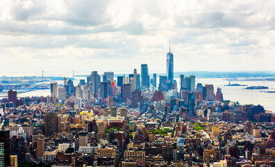 Naklejka premium MANHATTAN, NEW YORK CITY. Manhattan skyline and skyscrapers aerial view.